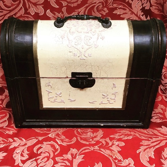 Stationary/ Document Storage Box - Picture 2 of 8